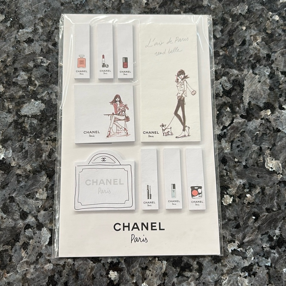 Chanel sticky notes